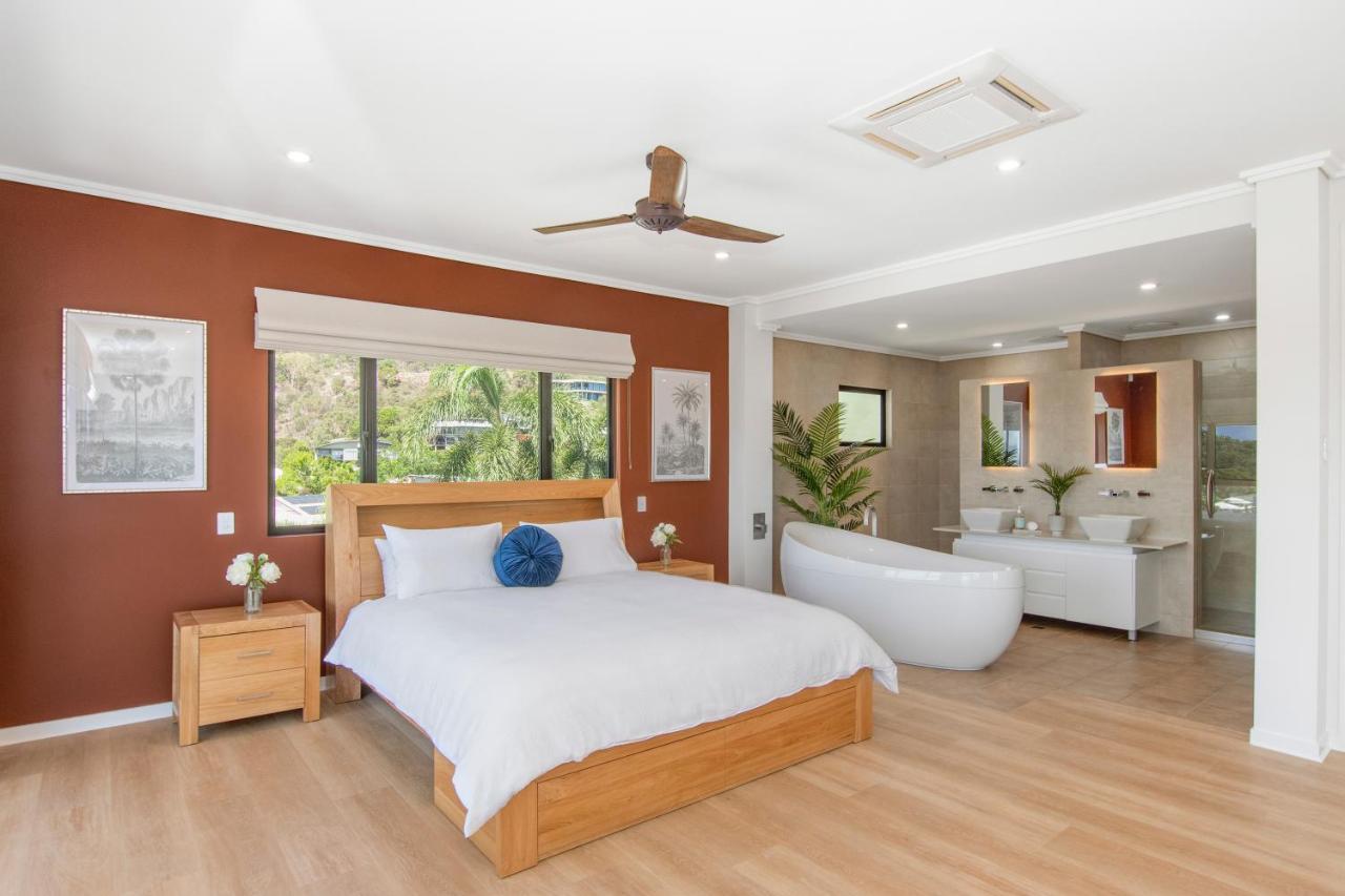 Holiday home 'allawah' - Ocean And View Group Sized Luxury.