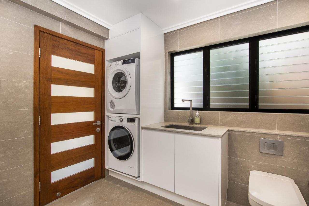 'allawah' - Ocean And View Group Sized Luxury. * Townsville