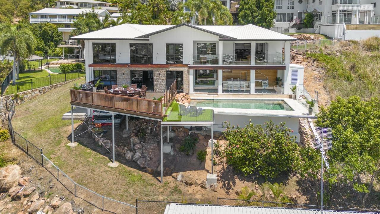 Holiday home 'allawah' - Ocean And View Group Sized Luxury. *