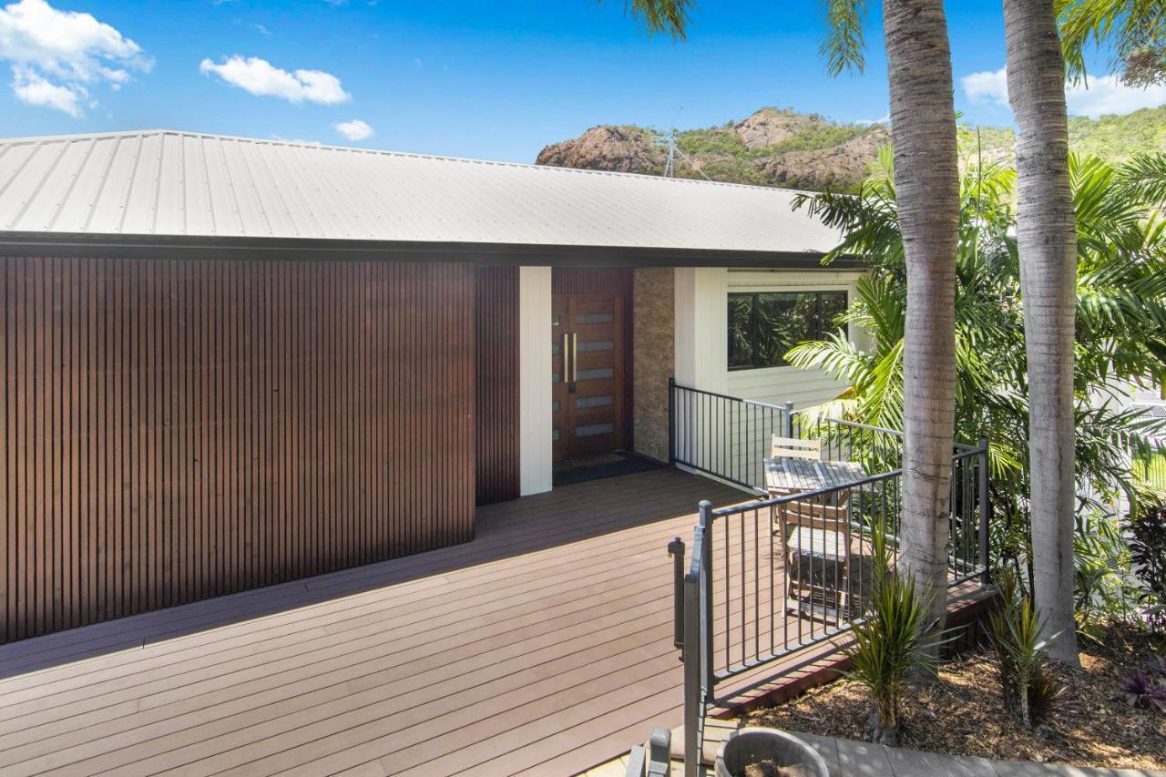 'allawah' - Ocean And View Group Sized Luxury. *