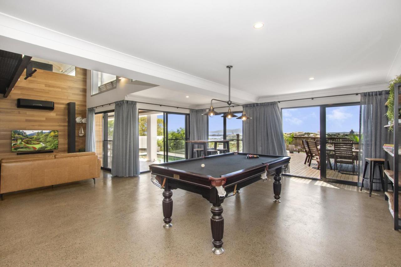 'allawah' - Ocean And View Group Sized Luxury. Holiday home *