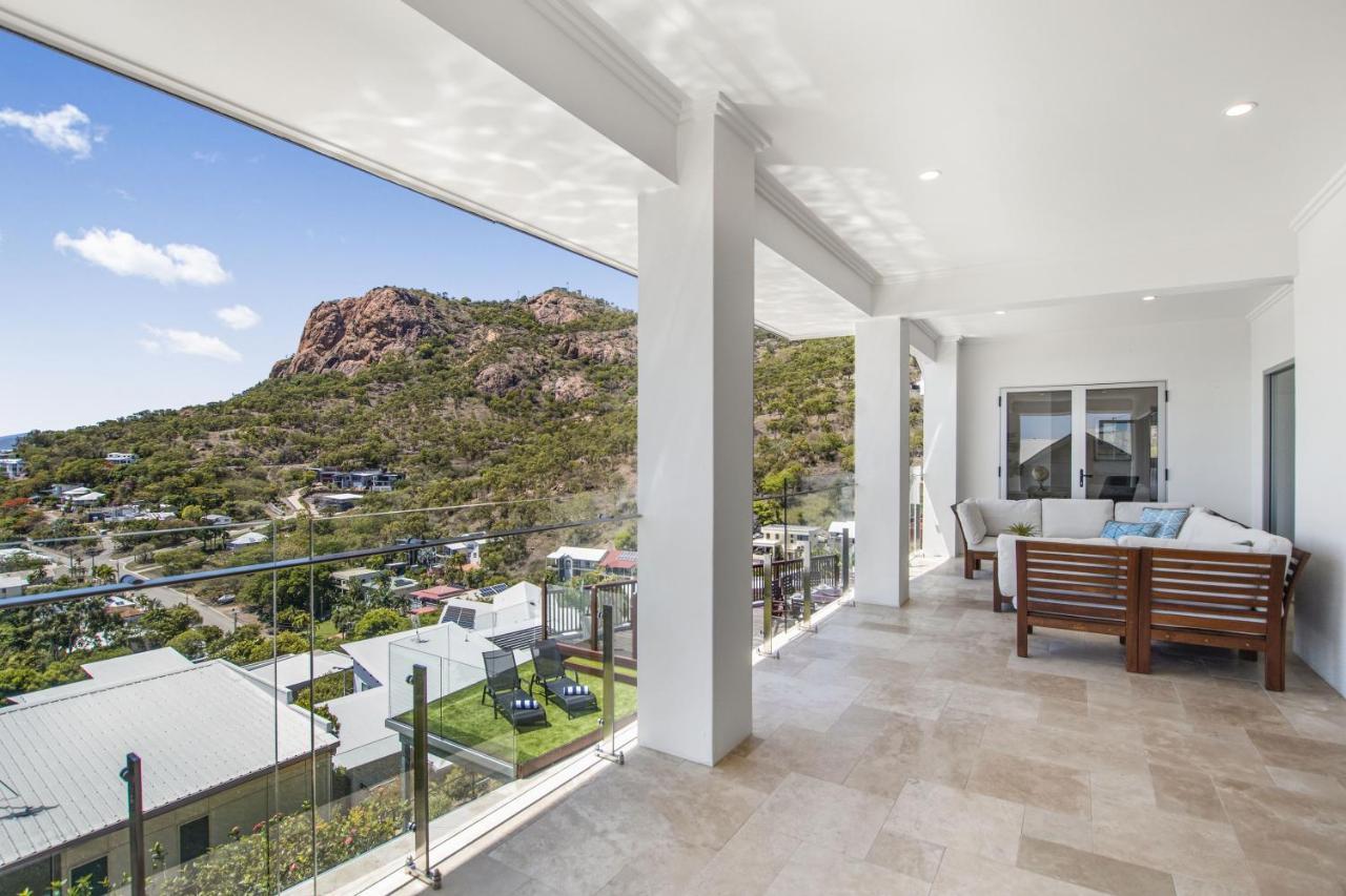 'allawah' - Ocean And View Group Sized Luxury.